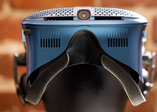 HTC Vive Cosmos VR耳机现在减价100美元