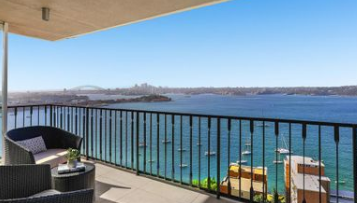 Neil和Scott Sutton在Point Piper取得重大成绩后列出了$800万的Darling Point顶层公寓