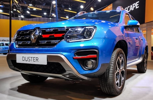2020雷诺Duster BS6 1.3L涡轮汽油AMT在汽车博览会上亮相