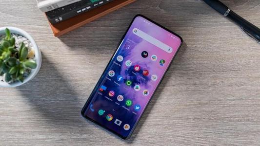 GSMA选择了OnePlus 7T Pro作为2019年最佳智能手机