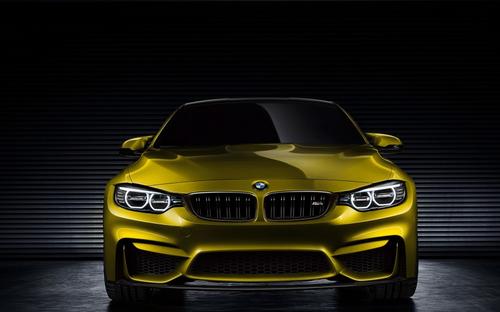 新款BMW M4 Coupe首次在大街上被监视