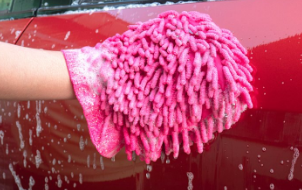 这种超细纤维洗车手套是当今亚马逊上最畅销的汽车产品