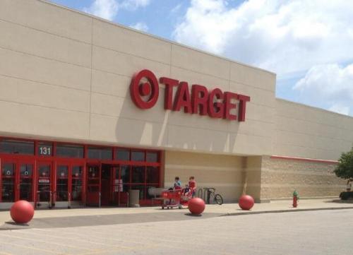 Target零售业巨头已经陷入风暴投资者迄今将其股价推低了24%