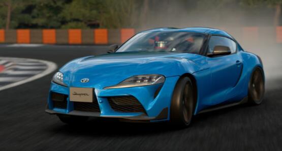 在PlayStation上测试新款Toyota Supra