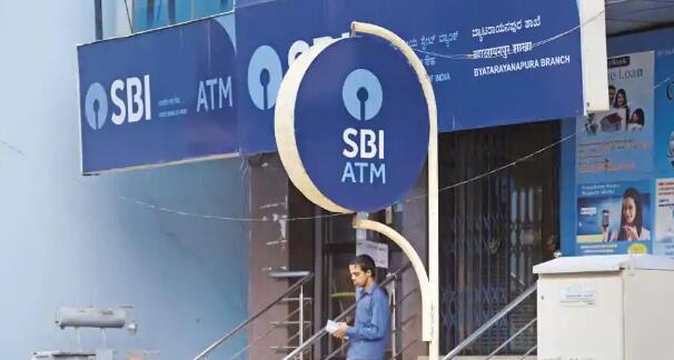 印度的五家最大的国有银行至少有80亿卢比的贷款处于延期偿付状态