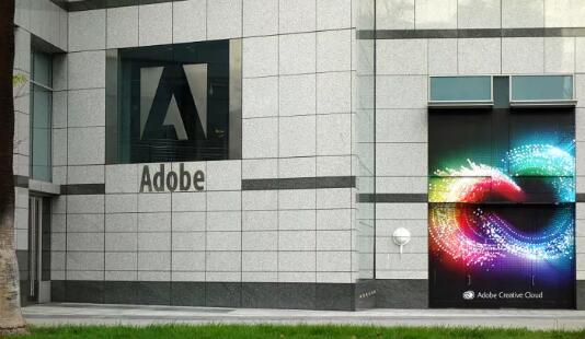 Adobe测试了用于标题和图像的AI推荐工具