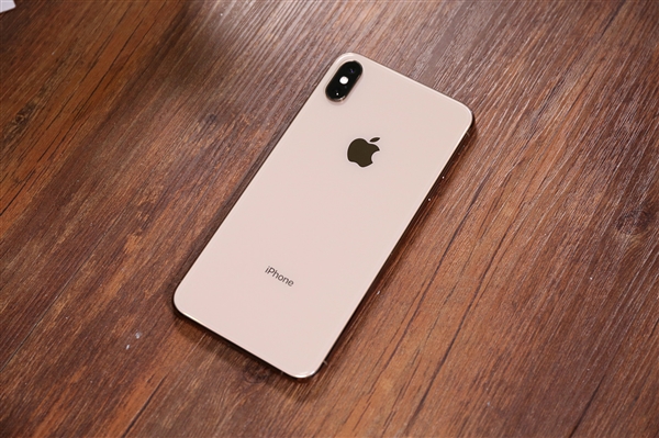 iPhone XS信号门 前华为博士专家向ZEALER赔礼道歉