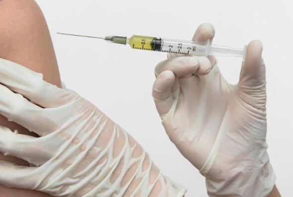 辉瑞和BioNTech计划增加其当前局势疫苗临床试验的规模
