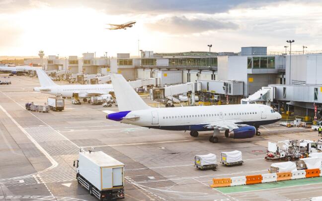 今天的航空股下跌 没有任何理由对复苏的速度感到兴奋