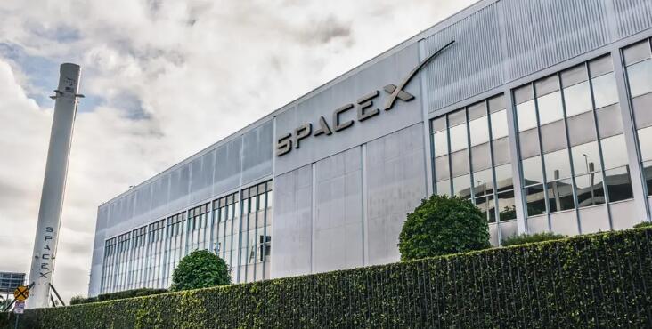 SpaceX将带四名宇航员到国际空间站