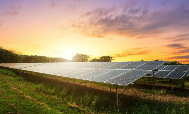 ReneSola的股价周一上涨38.1％ 分析师今天进行了重大升级