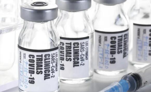 英国政府批准阿斯利康的疫苗