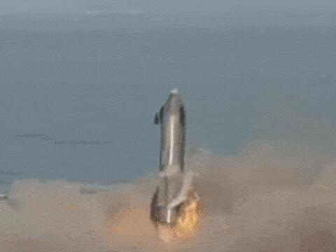 成功登陆高空飞行测试后SpaceX Starship原型火箭爆炸