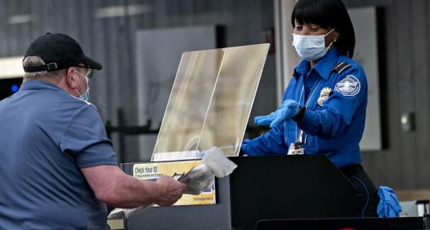 由于TSA记录了近一年来最高的旅客放映量 航空旅行正在增加