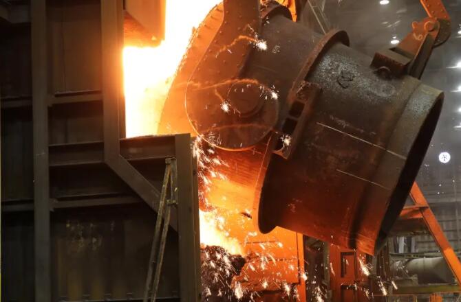 美国钢铁或克利夫兰悬崖 哪家钢铁股票最适合购买
