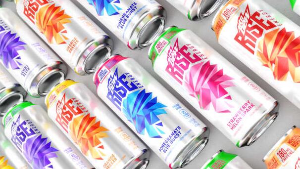 百事可乐公司在勒布朗·詹姆斯的认可下推出了山露能量饮料新系列