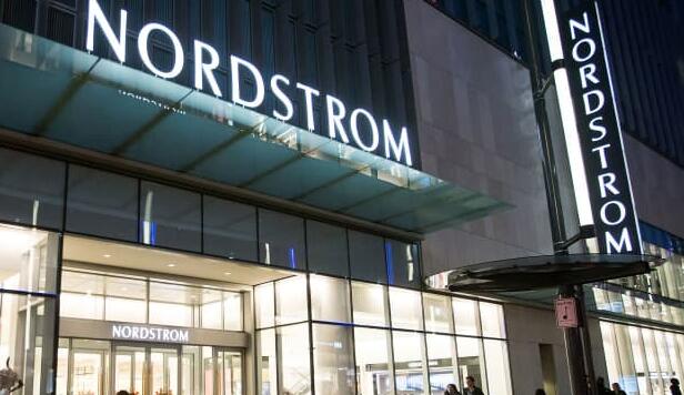 随着更多零售商尝试直播 Nordstrom推出了可购物展览平台