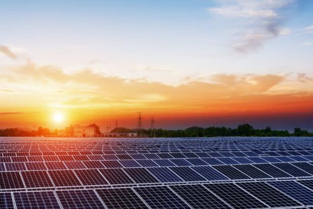 太阳能开发业务的表现要好于2021年的预期