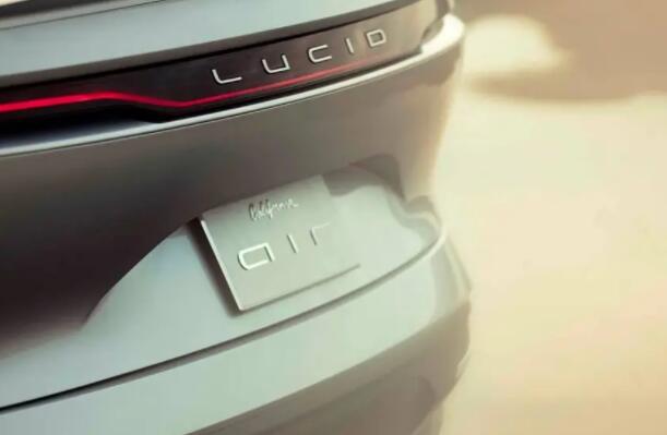 Lucid不是特斯拉杀手 Air可以与特斯拉Model S Plaid竞争