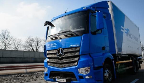 运输巨头计划向欧洲长途卡车充电网络投资5.93亿美元