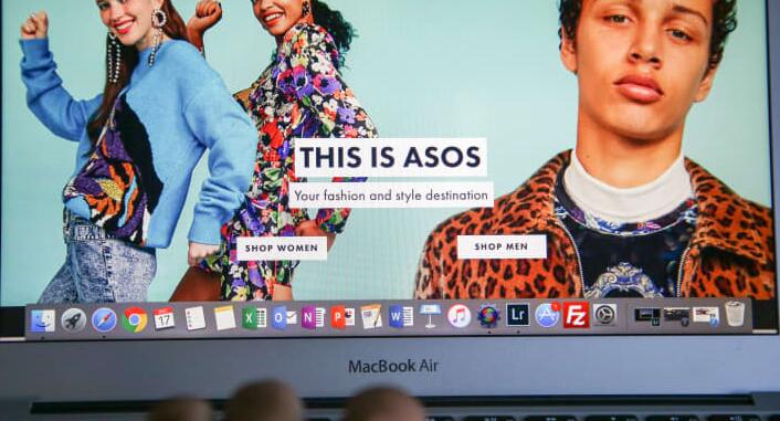 Nordstrom收购英国时装公司Asos旗下四个服装品牌的股份以吸引年轻购物者