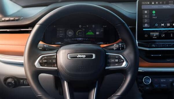 吉普推出2022款Compass SUV引领电动汽车