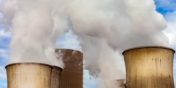 IEA表示二氧化碳排放量将在2023年创下历史新高而且看不到明显的峰值