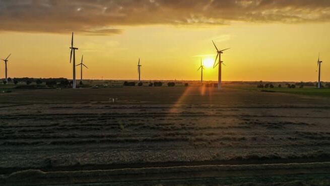 低风速损害了欧洲两家主要能源公司的利润
