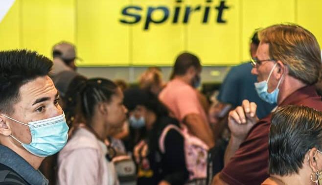 Spirit Airlines表示运营崩溃导致其损失约5000万美元并削减了第三季度的时间表