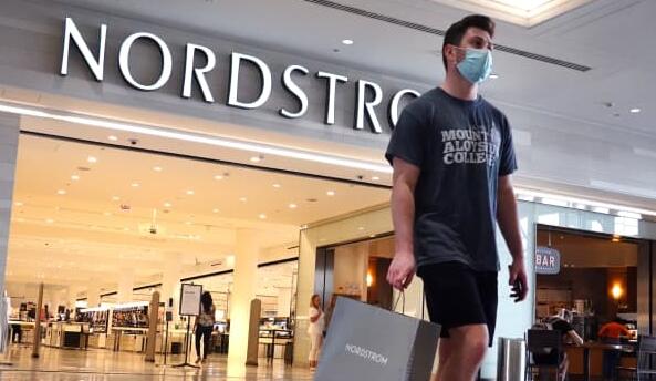 Nordstrom股价暴跌逾20%因盈利不及 受劳动力成本上涨和Nordstrom Rack销售疲软影响