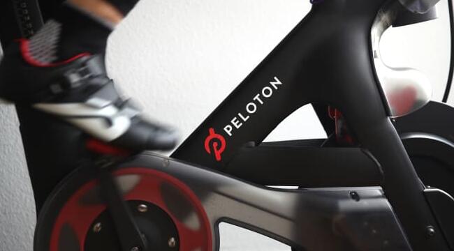Peloton就自行车制造商的新服装系列起诉Lululemon