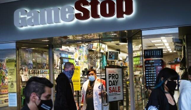 GameStop股价下跌因为视频游戏零售商报告第三季度亏损扩大