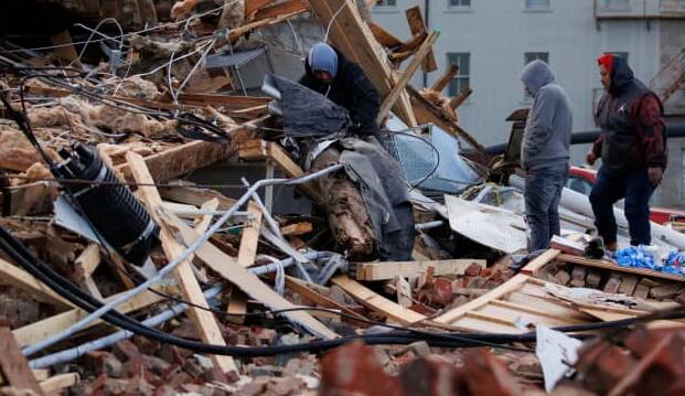 肯塔基州州长在致命龙卷风后宣布进入紧急状态 要求拜登提供帮助