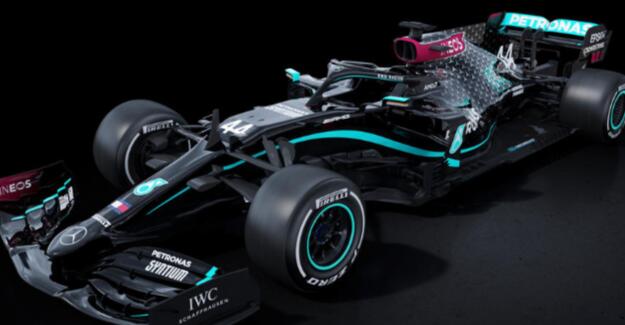 梅赛德斯-AMG揭示了全新的全黑涂装