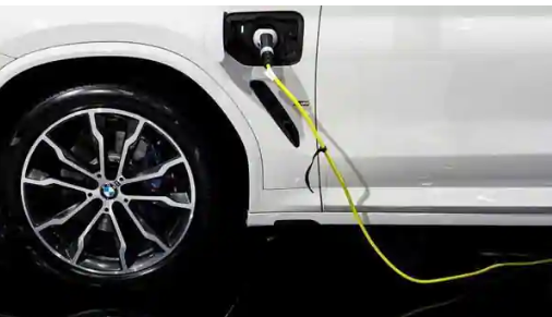 美国的电力公司正在将电动汽车借给客户