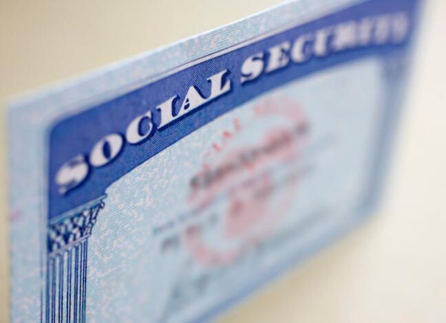 立法者提议紧急提高3％的社会保障