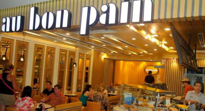 7-11和Yum Brands加盟商收购烘焙咖啡连锁店 Au Bon Pain